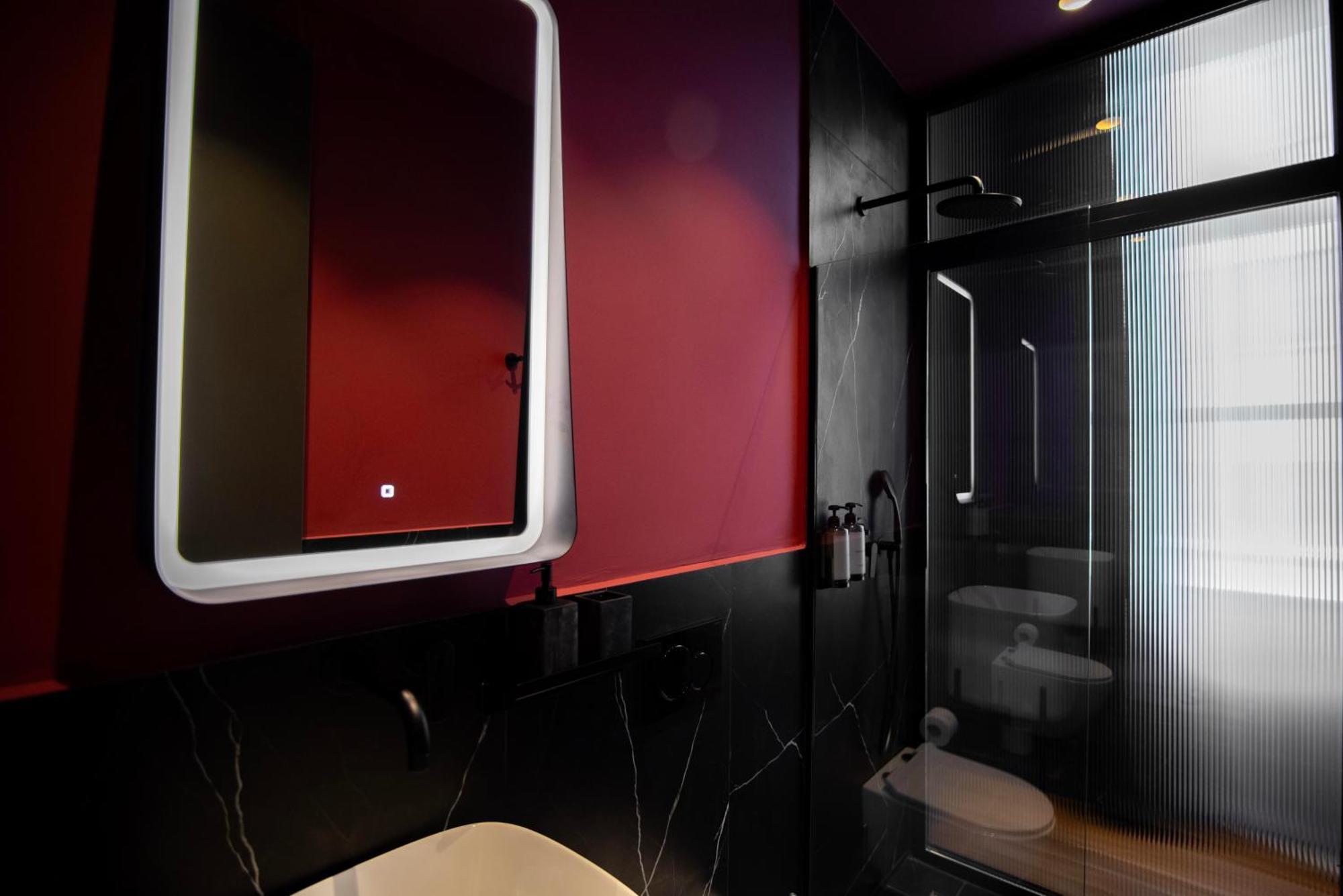 Hotel Icon Collection