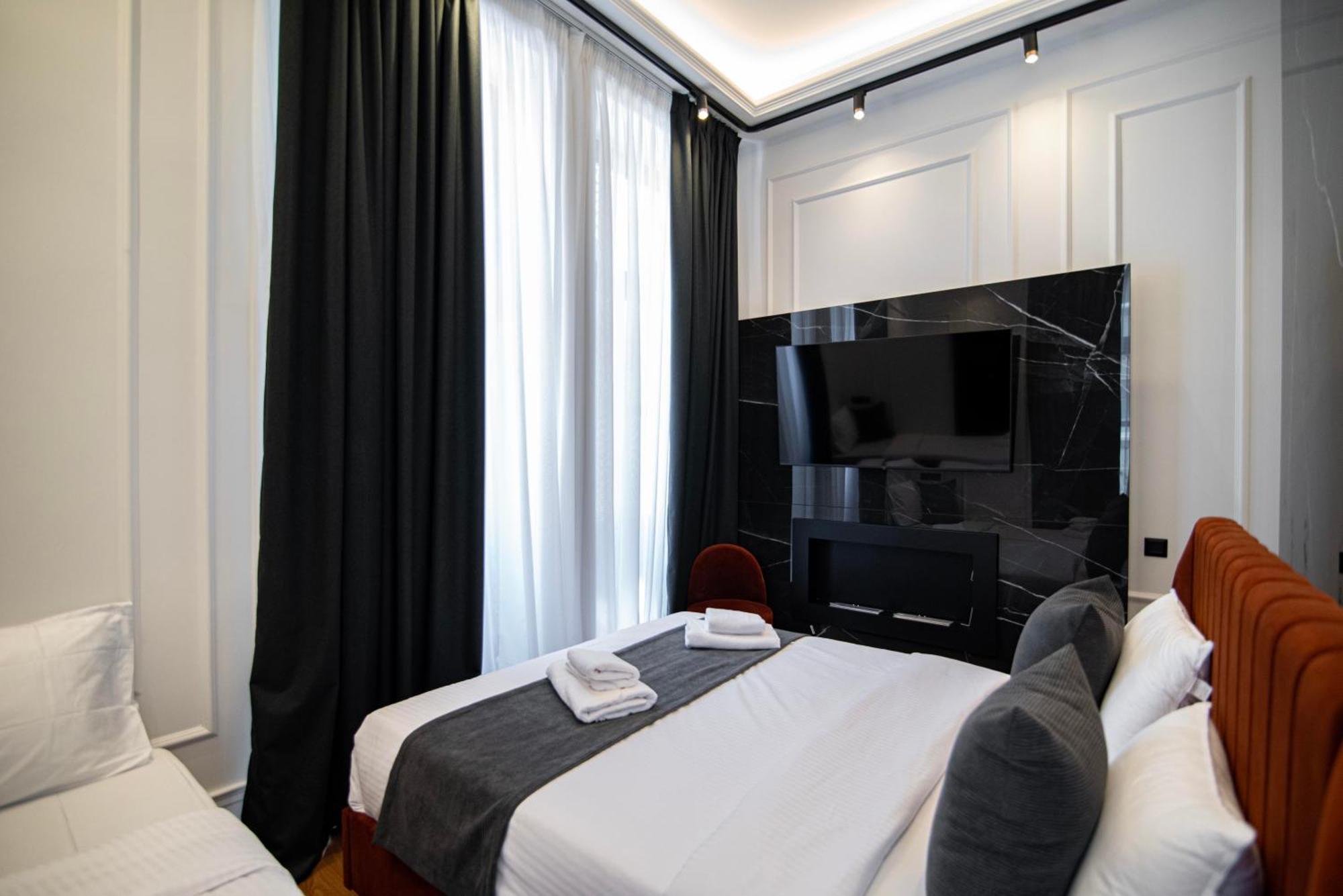 Hotel Icon Collection *